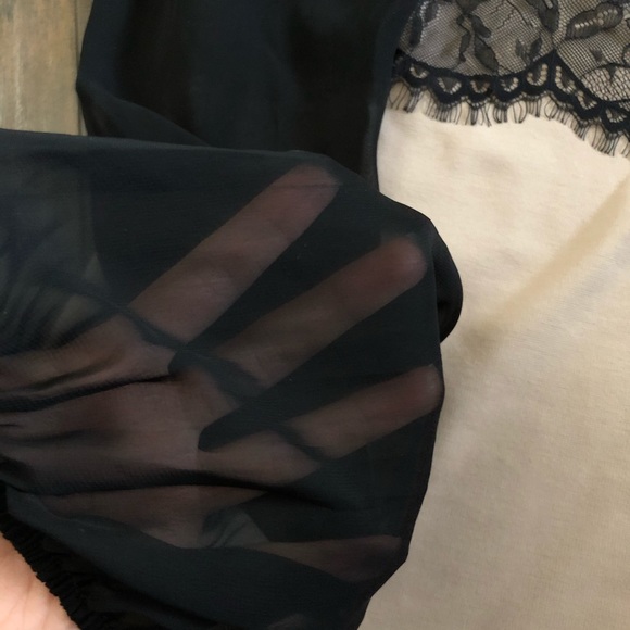 3/$25 Solemio Black Beige Long Sleeve Mini Dress - Picture 6 of 7